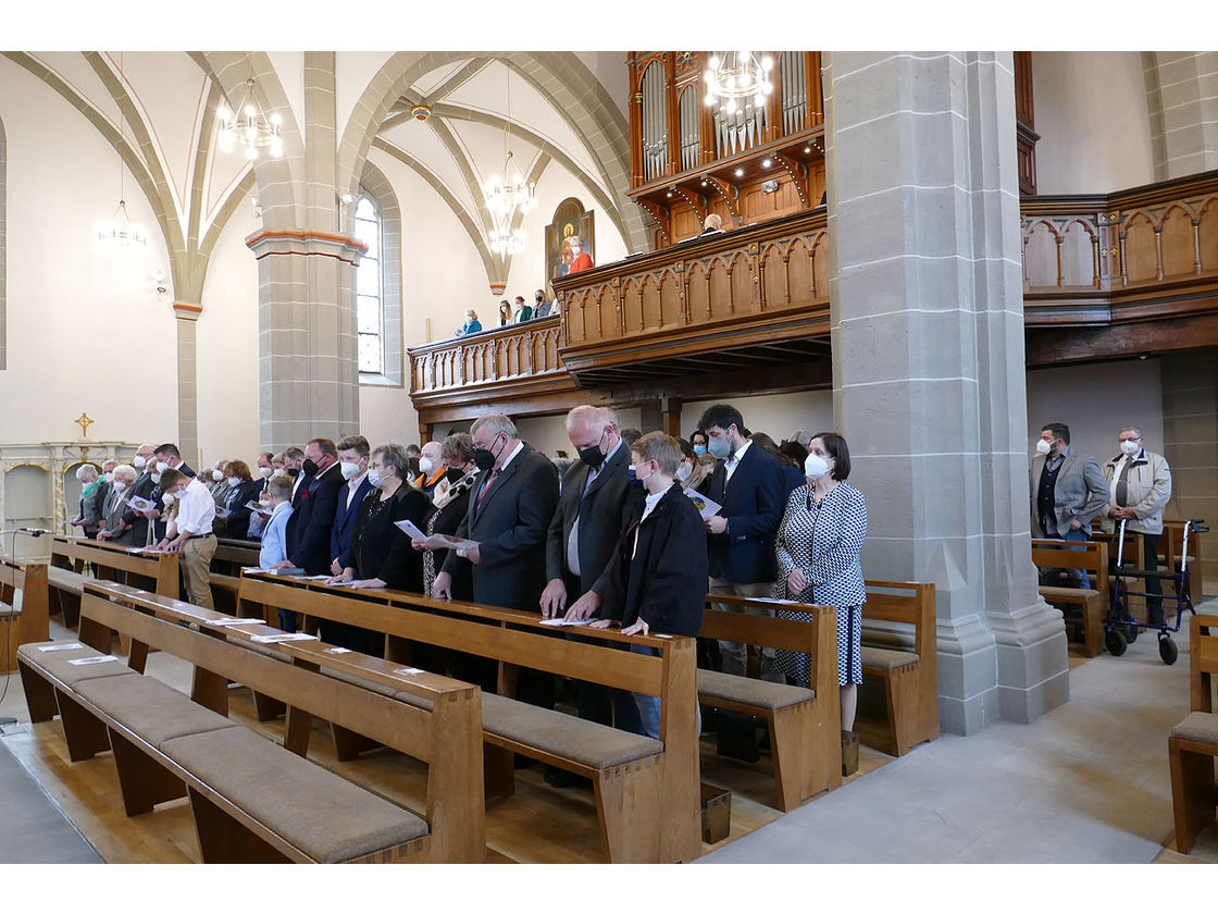 Feier der 1. Heiligen Kommunion in Sankt Crescentius (Foto: Karl-Franz Thiede)